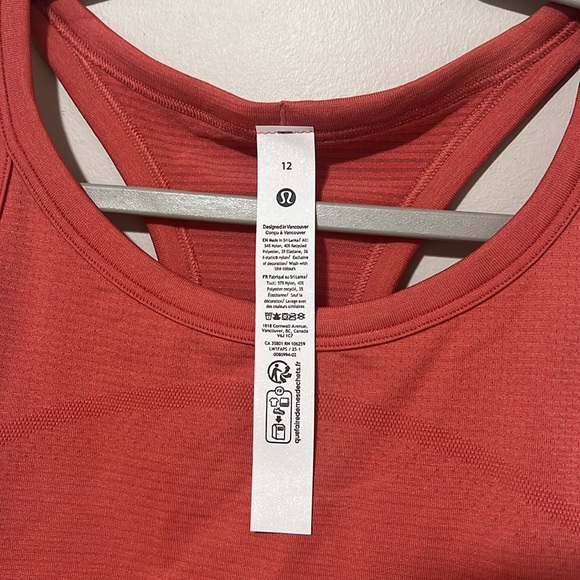 NWT Swiftly Tech Cropped Racerback Tank Top 2.0 - Picture 2 of 4